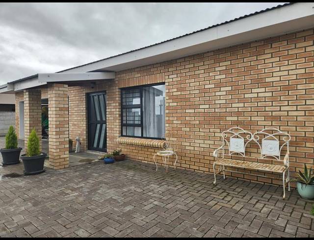 5 BEDROOM HOUSE FOR SALE IN DIE BULT